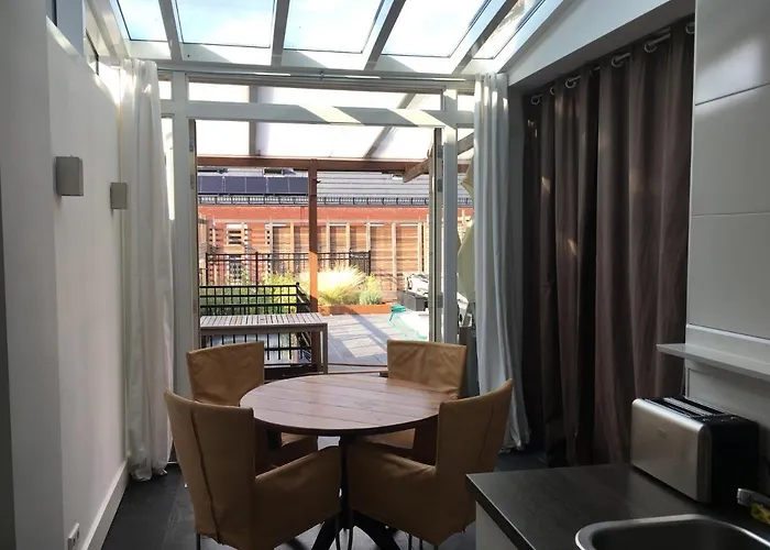 Aan De Zuid-willemsvaart Den Bosch *