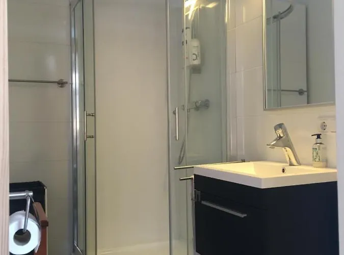 Aan De Zuid-willemsvaart Den Bosch * 's-Hertogenbosch (Den Bosch)